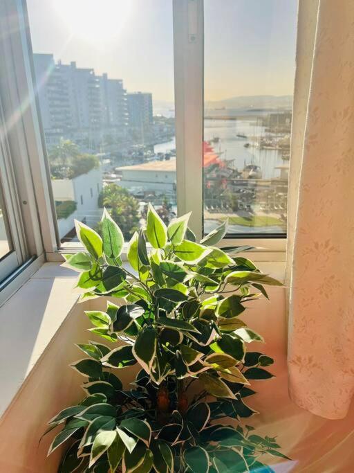 The Rock Retreat - Gibraltar Apartment Bagian luar foto