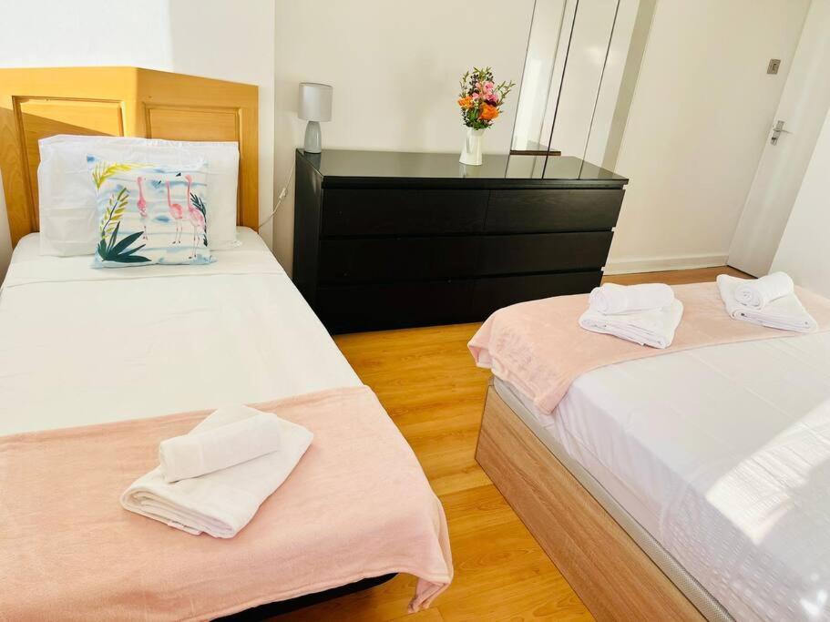 The Rock Retreat - Gibraltar Apartment Bagian luar foto