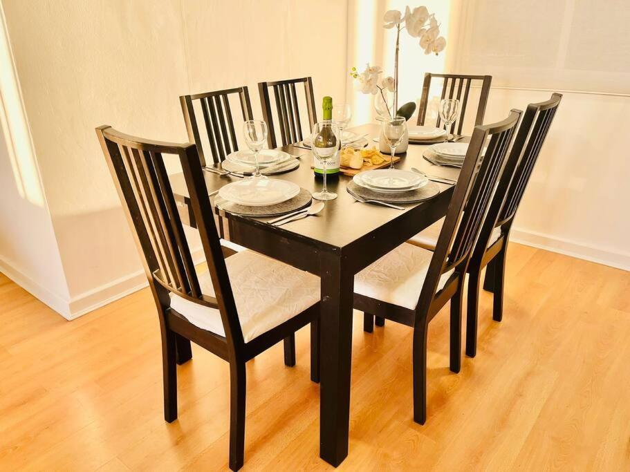 The Rock Retreat - Gibraltar Apartment Bagian luar foto